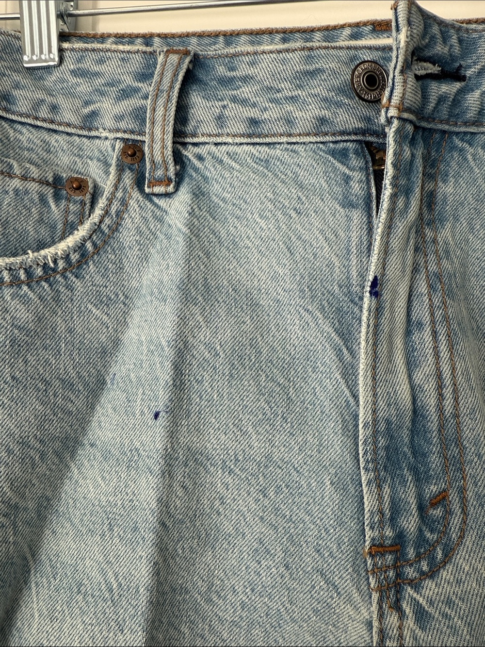 Abercrombie & Fitch Light Blue Distressed Denim Jean Shorts - Picture 3 of 7